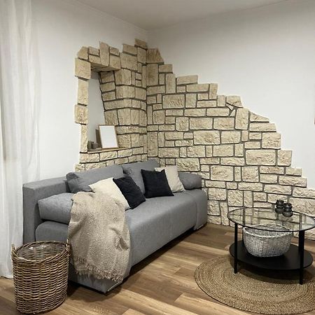 Cinderella Apartment With Free Parking Pula Extérieur photo