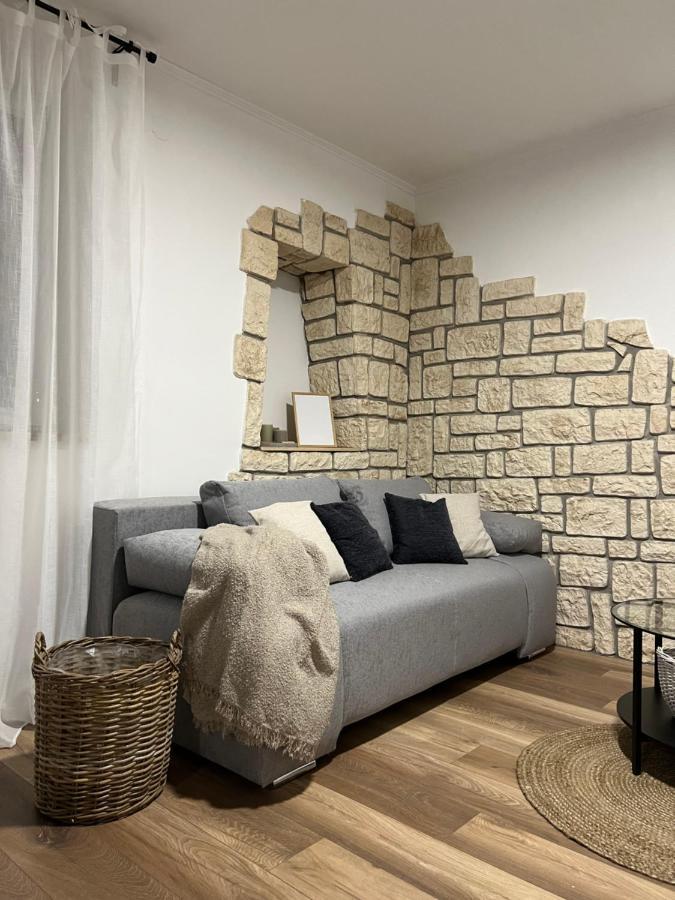 Cinderella Apartment With Free Parking Pula Extérieur photo