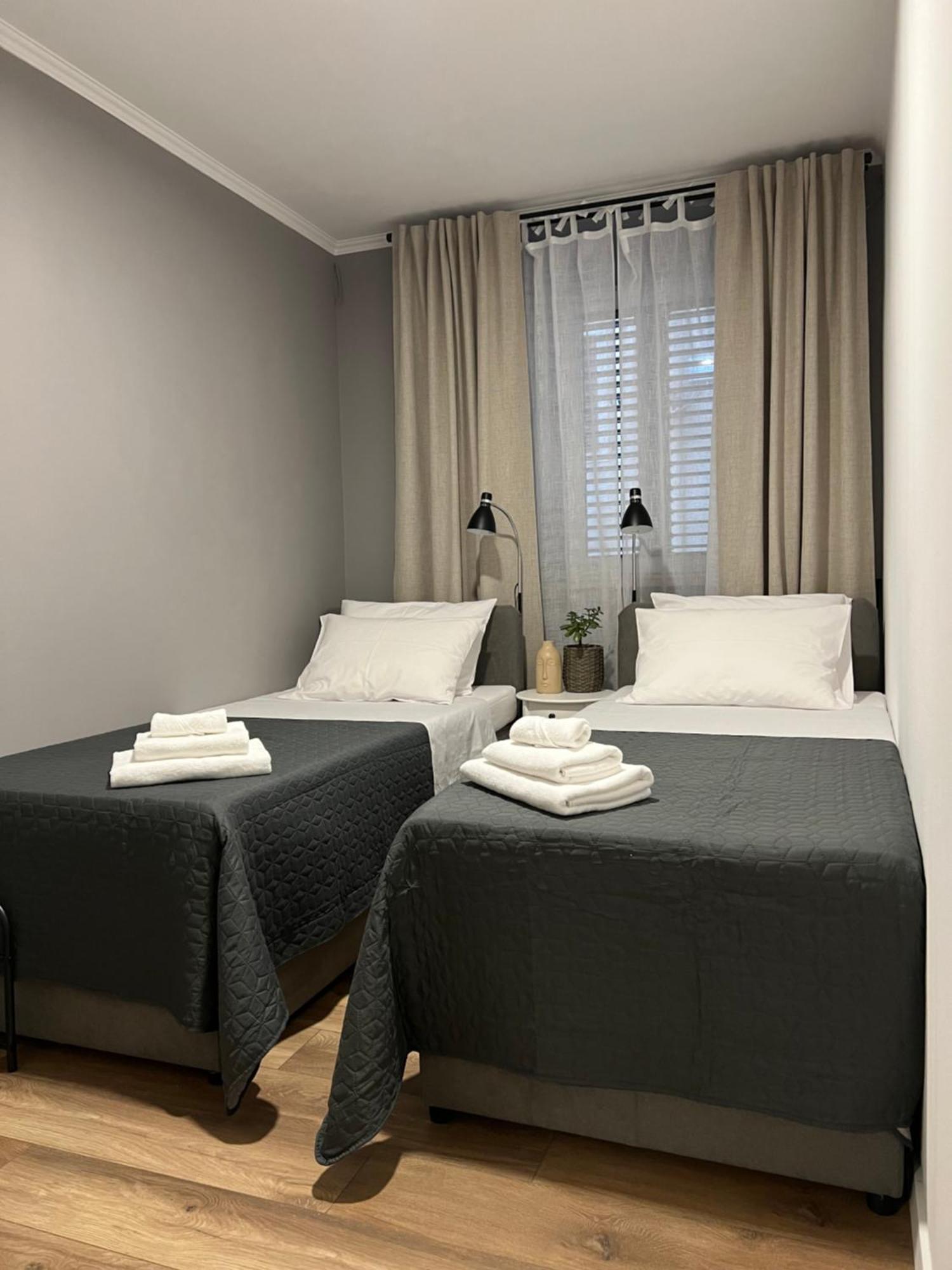 Cinderella Apartment With Free Parking Pula Extérieur photo
