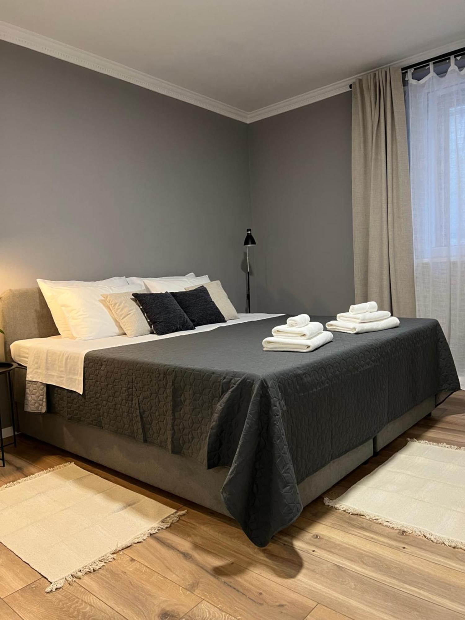 Cinderella Apartment With Free Parking Pula Extérieur photo